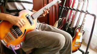 Video thumbnail for VINTAGE bajo KLIRA violin 1965, "vigotes de gato" Twen Star 162 by German Salazar