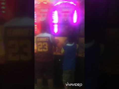 Haley and Tito Harry playing basketball...ang galing ni Haley, first 5 shots pasok👏👏👏