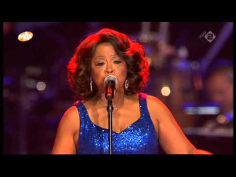 The Three Degrees @ Max Proms 2015 TSOP/Year of decision/Dirty ol' man