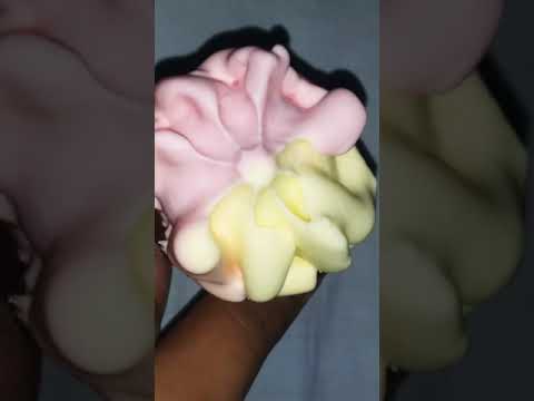 ( OMORE ) Vanile and  strawberry  ice - cream  eating