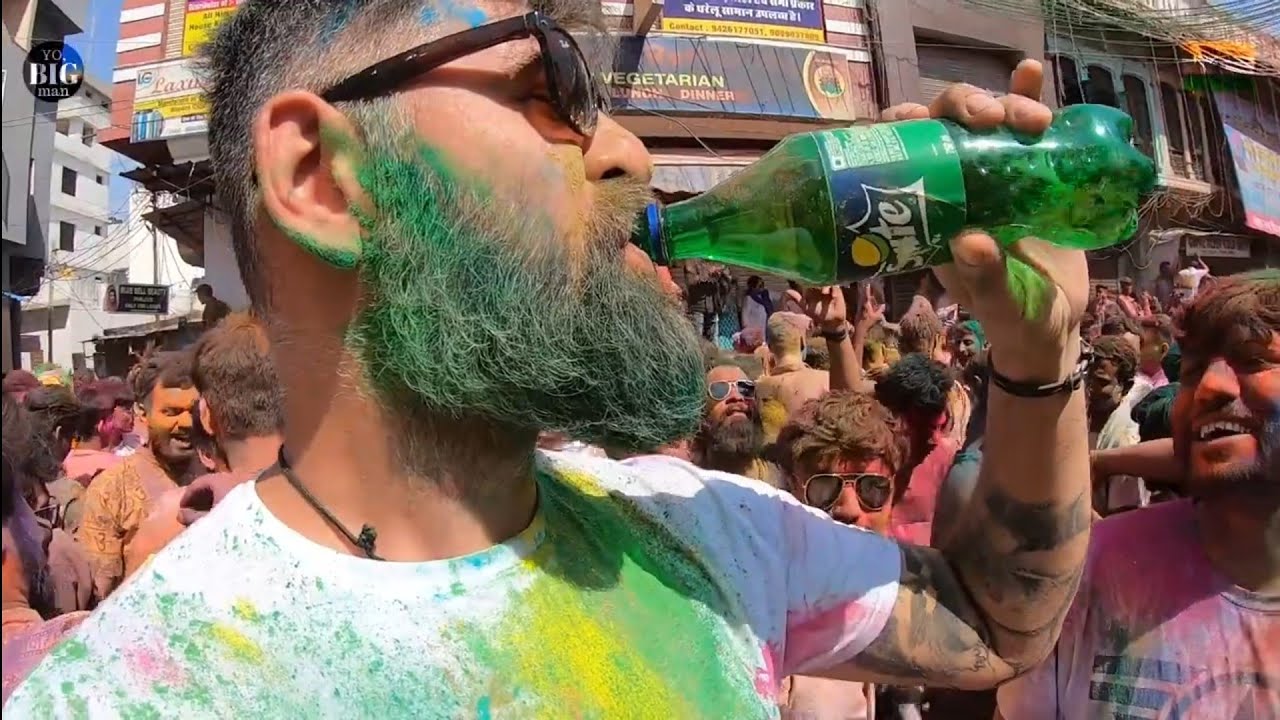 Immersive street-level walking tour through PUSHKAR DURING HOLI FESTIVAL, India, showcasing authentic urban landscapes, local architecture, and the vibrant atmosphere of the city's neighborhoods