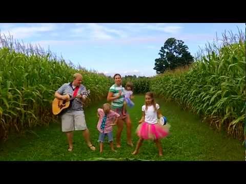 Missing In The Corn Maze : vogelJoy