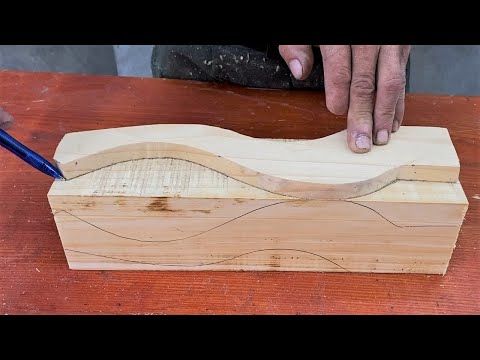 Amazing Woodworking Projects From Old Pallets // How To Build A Unique Table Your Own Way - DIY!
