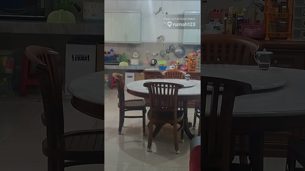 Comfortable and Strategic Corner House in Bukit Gading, North Jakarta