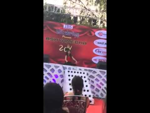 Ashi Bajpai fusion dance on bollywood songs