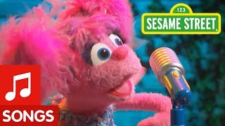 Sesame Street: Elmo and Abby&#39;s Best Friend Song