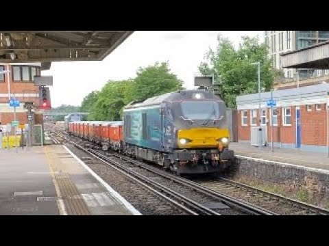 Class 68 | 68016 + 68018 | Direct Rail Services - DRS | Nuclear Flask Train | Woking | 26/05/22