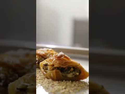 gelato factory طرز تهیه جلاتو باقلوا #gelato #icecream #جلاتو #baklava #هویج_بستنی