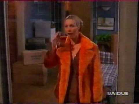 friends - la relazione di monica e chandler viene scoperta :)