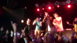 Shotta con Suite Soprano y Natos ESTAS AQUÍ &amp; OJOS DE LOBA (Directo Sevilla 2014)