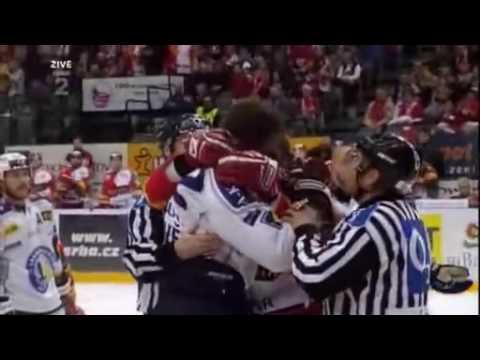 HC Slavia - HC Plzeň bitka Nedvěd-Vašíček Play-off 2009 5.semifinále
