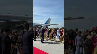 Download lagu Donald Trump does his iconic dance as he arrives in Malaysia for Asean summit mp3 Download lagu Donald Trump does his iconic dance as he arrives in Malaysia for Asean summit mp3