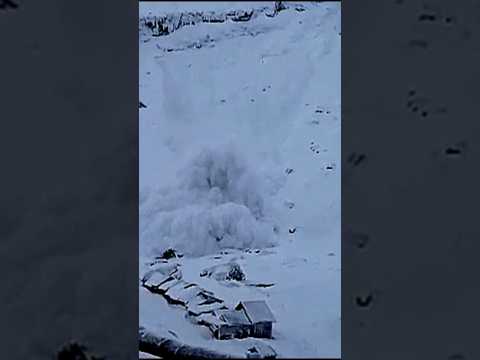 ❄️Avalanche at Bâlea Lake 02.01.2026 ❄️#mountains #wildernesswanderer #hiking  #travel #hiking