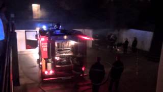 preview picture of video 'Bombeiros Voluntários de Águeda intervenção num incêndio urbano'