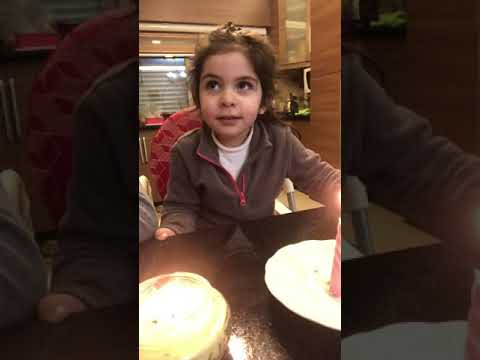 Lamees singing birthday song