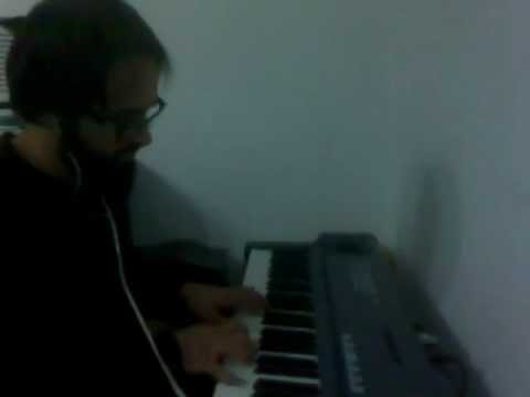 Deviato takes a photo of his finger everyday for 0.08 years