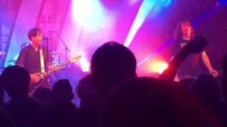 Ash 1977 Tour singing ABBA&#39;s &#39;Does Your Mother Know&#39; - Rock City - Nottingham - 12/12/16