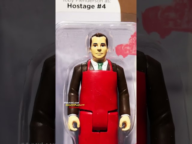 Vídeo relacionado con SUPER7 The Office Threat Level Midnight Toby Flenderson Rehén #4 Figura de reacción de 3.75 Pulgadas