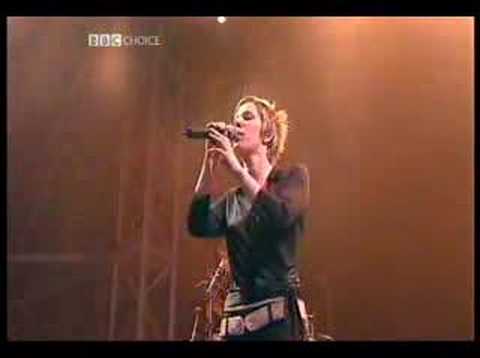 Faithless - Crazy English Summer - Live at Glastonbury 2002