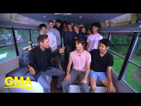 Ten Teens Transform A School Bus Into An RV
