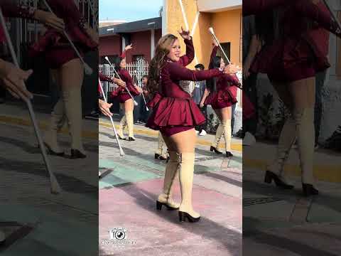 hermosa cachiporrista de la banda musical de BERLIN usulutan
