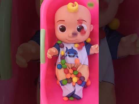 Hi, It's Me 'CoComelon' Watch Me Bathing with m&m Candy's #mnm #shorts #youtubeshorts #cocomelon