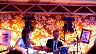 Angus and Julia Stone - Here We Go Again FULL SONG