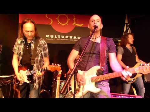 78 Twins & Friends feat. Lambert Blaß -  Johnny be good