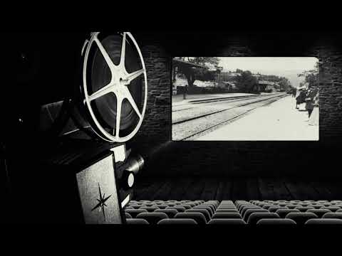 Intrarea unui tren in gara