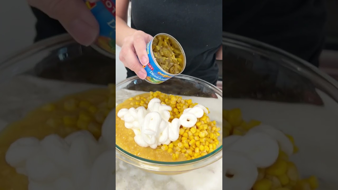 Best corn bread 🤩 #easyrecipe #recipe #corn #cornbread #cheese