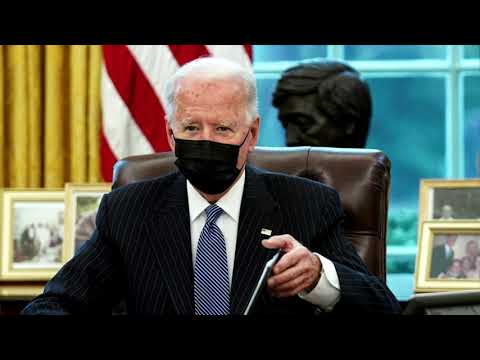 拜登推翻了特朗普對變性人部隊的禁令。 (Biden overturns Trump's ban on transgender troops)