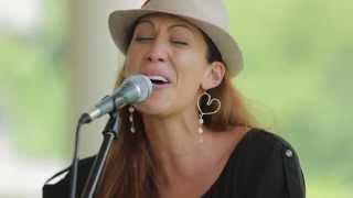 Johnna Padeken-Parel - Be The Change (HiSessions.com Acoustic Live!)