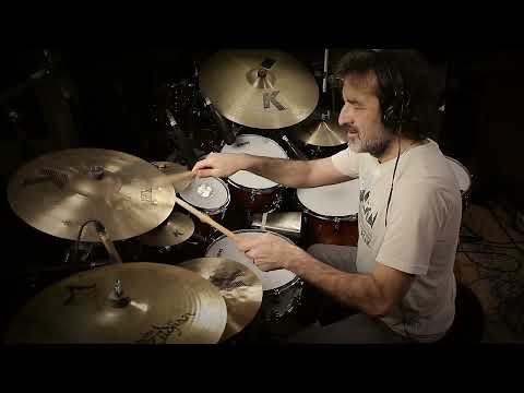 Volkan Öktem #studiosessions  "Frevo" Egberto Gismonti ~ Pow Trio