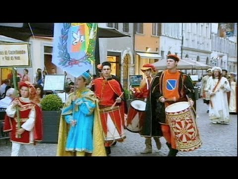 Trento celebra le vigiliane, la 'tonca' 2014 dedicata ai politici