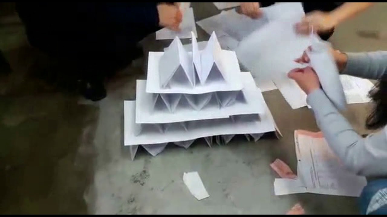 Dinámica - Torre de papel