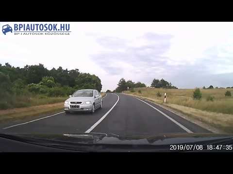 Így szórja szét a szemetét egy igazi tahó az országúton