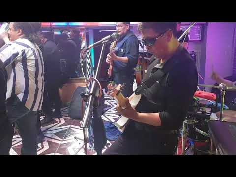 ROKASOLIDA en vivo, Obsesión - Dos Cosas.