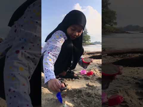 Beach day with the kids @ Tanjung Batu Beach Bintulu