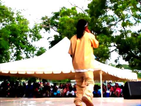 Nje&Nguchi P-Ufuoni Family at Mamangina Drive.mpg