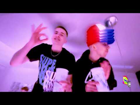 Blady ft. Tyron Lozano - Yo Bitch (VISUALIZER)