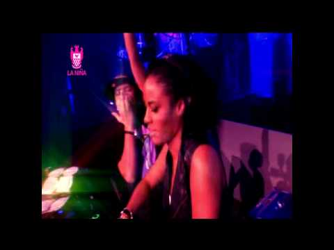 DJ Carita La Nina & DJ Chuckie live at Dirty Dutch Outsiders 2009