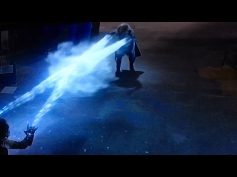 Vibe Vs Killer Frost | WHO WILL WIN?!!???!! | The Flash 3x20 Fight Scene