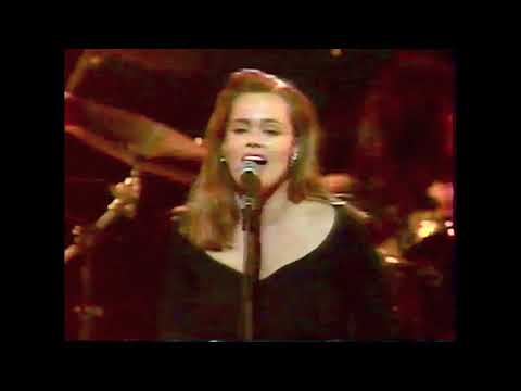 Belinda Carlisle I get weak live 87