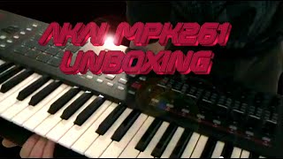 Video thumbnail for Akai MPK 261 unboxing by Wolf Bite