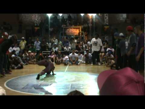 Intrusos Crew vs New Crew Bboys EuroBattle Brasil 2011
