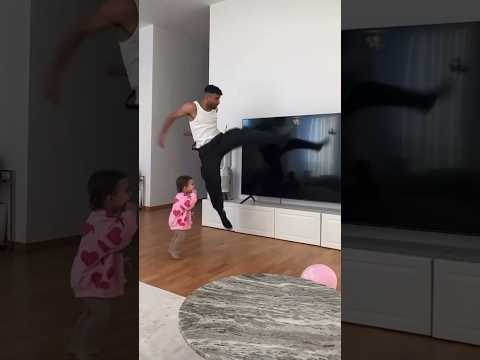 Nader wird zu Bruce Lee😂 #jindaouis #naderjindaoui