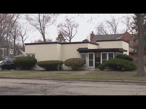 One of a kind1937 Art Deco home in Huntington Woods to go up for sale
