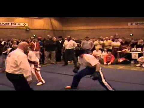 Robbie Hughes vs Ian Hollis