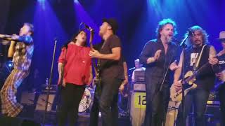 Mother Love Bone Tribute Encore - Hold Your Head Up