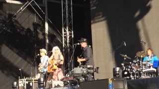 Emmylou Harris &amp; Rodney Crowell - Aint living long like this -Gothenburg Way out West - 2015-08-15